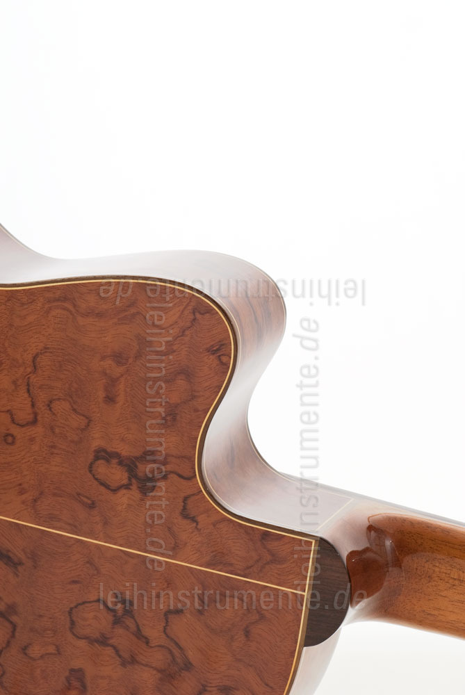 zur Artikelbeschreibung / Preis Spanische Konzertgitarre JOAN CASHIMIRA MODELL 56e E-CE Cutaway Thinline + L.R. Baggs Tonabnehmer - massive Zederndecke