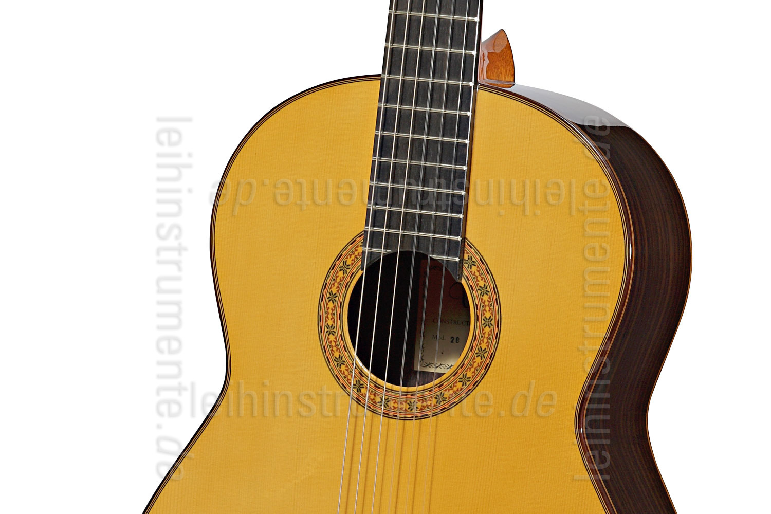 zur Artikelbeschreibung / Preis Spanische Konzertgitarre VALDEZ MODELL 28 F - vollmassiv - Fichtendecke